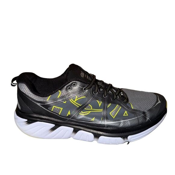 Hoka infinite Black and Yellow Athletic Shoes size 11.5